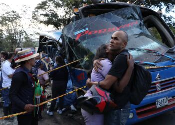 20 morts i 36 ferits en una altra acció de narcotraficants colombians