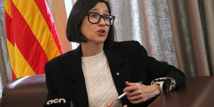 Un nou bus 100% elèctric comunica el Maresme amb Barcelona