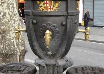 La font de Canaletes, coberta per les obres: el barcelonisme haurà de buscar un nou punt de trobada