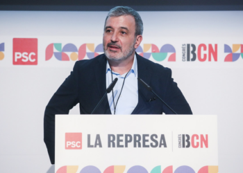 Collboni reivindica una Barcelona “diversa i plural” en l’acte per l’harmonia interconfessional al Saló de Cent
