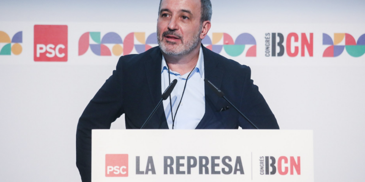 Collboni reivindica una Barcelona “diversa i plural” en l’acte per l’harmonia interconfessional al Saló de Cent