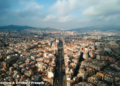 Barcelona endureix la seva política d’habitatge: entre el dret a habitar i els límits del mercat