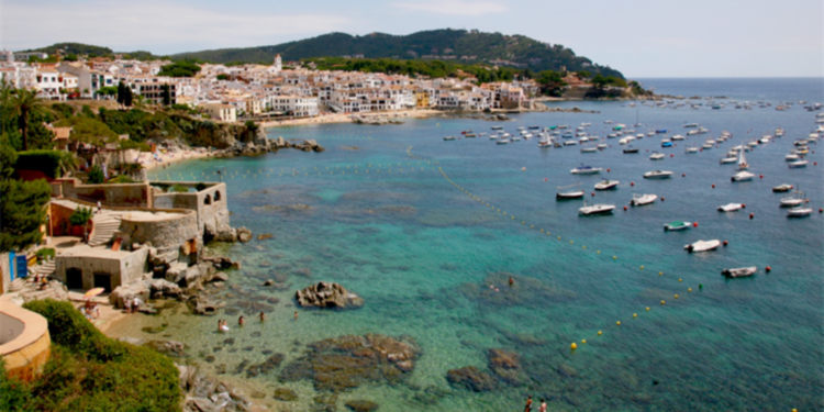 Costa Brava: on el paisatge es fragmenta i el temps sembla aturar-se