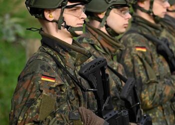 Alemanya endureix la seva política militar: els homes hauran de demanar permís per sortir del país més de tres mesos