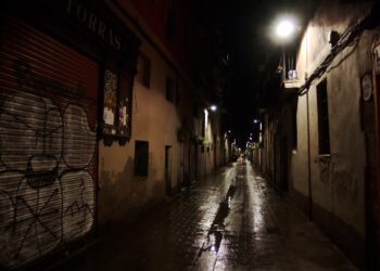 El carrer de les Carretes: sis segles de memòria urbana en una via del Raval