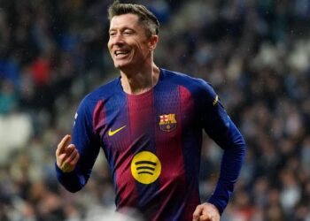 Lewandowski diu adeu al Camp Nou i el Barça busca un davanter que sàpiga marcar gols