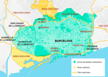 Barcelona vetarà els cotxes amb etiqueta B a partir del 2028