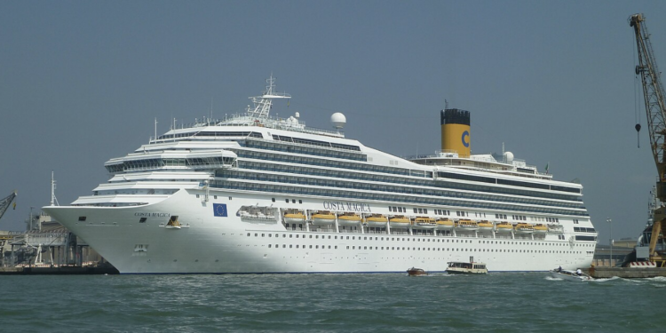 Collboni quiere poner fin a los cruceros que solo hacen escala y adelantar la subida de las tasas turísticas