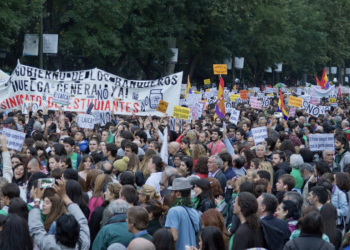 Nova vaga educativa territorial mentre Educació i sindicats intenten desencallar el conflicte