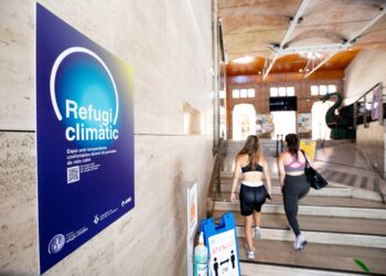 La xarxa de refugis climàtics s’estén a tots els municipis metropolitans