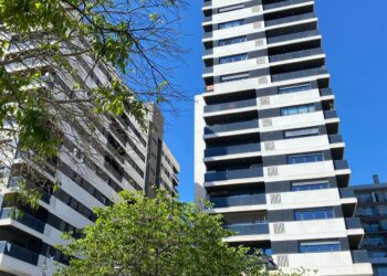 L’Incasòl compra 1.094 habitatges a InmoCaixa per gairebé 90 milions