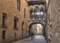 El Carrer del Bisbe, la via romana que Barcelona ha convertit en memòria viva
