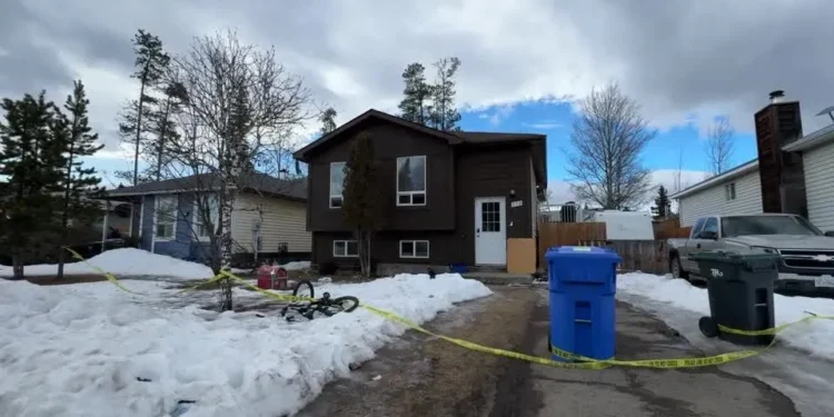 Familiars de les víctimes d’una massacre al Canadà demanden la propietària de ChatGPT