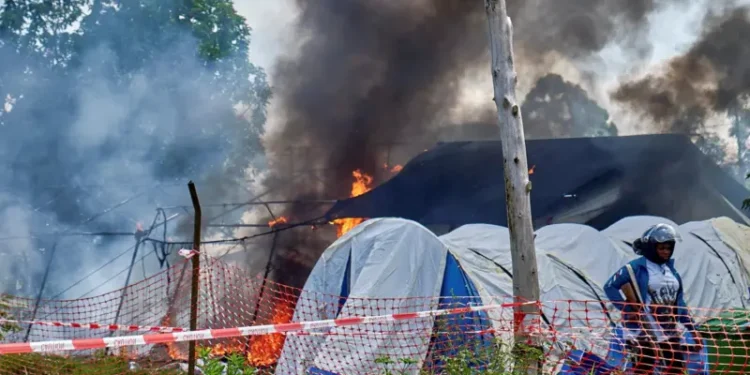 Violència, incendis i pacients desapareguts aprofundeixen l’emergència per Ebola al Congo