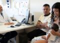 Operen per primera vegada un fetus que havia desenvolupat els budells fora del cos
