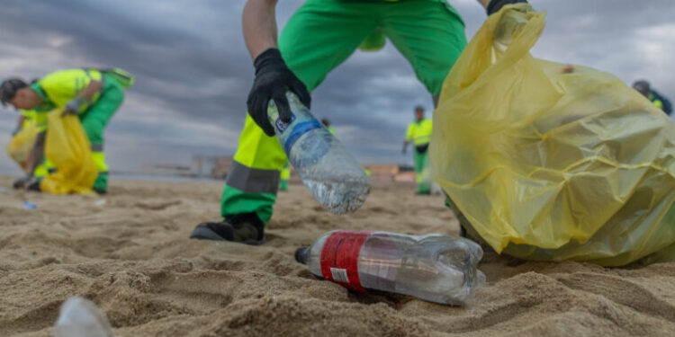 Barcelona reforça els serveis municipals per tenir una revetlla «segura» i «cívica»