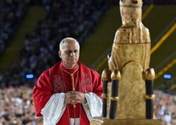 La visita que va portar el Papa darrere dels murs