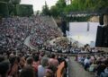 Barcelona s’endinsa en el seu cap de setmana més estiuenc: música, cultura i nits a la fresca