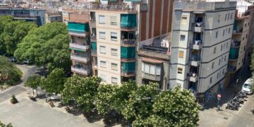 La compravenda d’habitatges cau un 5,6 % al maig fins a les 8.927 operacions pel retrocés de transaccions de segona mà