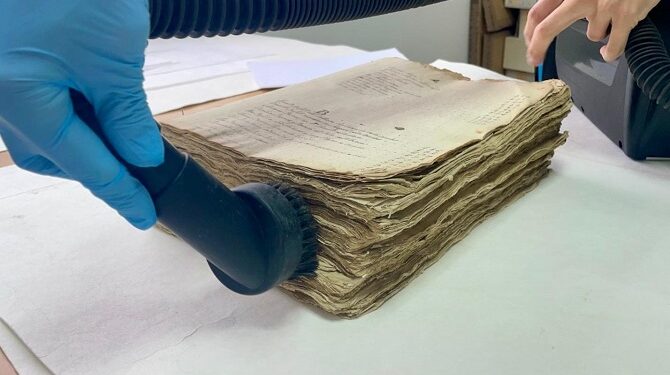 Palafrugell restaura un manuscrito de 1.200 páginas con información desde el siglo XV