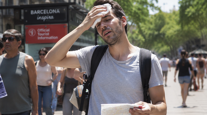 Les onades de calor redueixen la probabilitat que els turistes internacionals tornin a Espanya