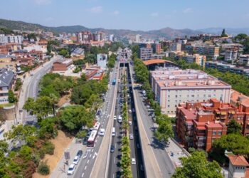 La ronda de Dalt recupera els tres carrils per sentit entre les sortides 5 i 6