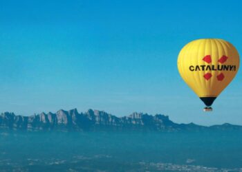 El turismo nacional pierde peso en Catalunya mientras Barcelona refuerza su dependencia del visitante internacional