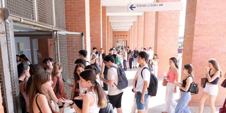 Sis universitats catalanes se situen entre les 1.000 millors del món, segons el rànquing de Shanghai