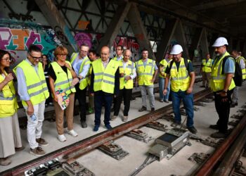 La línia vermella del metro reprendrà la seva activitat després de les obres de millora