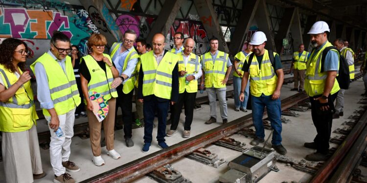 La línia vermella del metro reprendrà la seva activitat després de les obres de millora