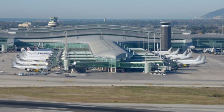 Aena preveu una inversió de 1.760 milions d’euros per a la millora de l’aeroport del Prat