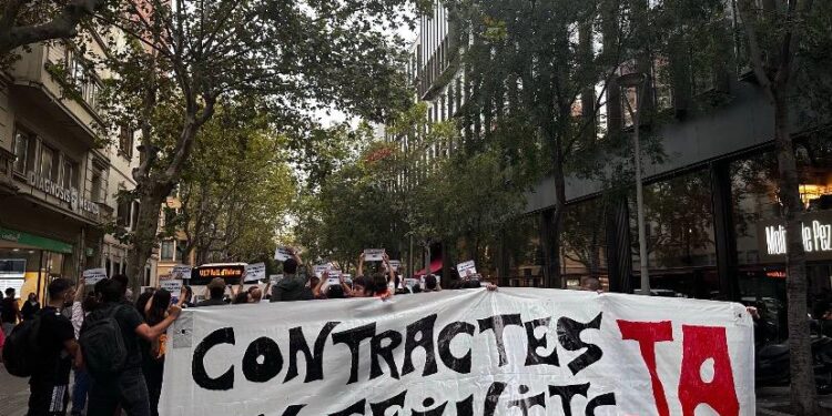 Movilizaciones por el derecho a la vivienda complican el tráfico en Barcelona