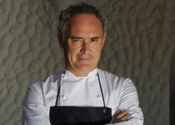 El cocinero Ferran Adrià y la directora del Sincrotrón ALBA Caterina Biscari, distinguidos con la Medalla de Oro de la Generalitat
