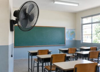El Gremio de Instaladores alerta de que los ventiladores no climatizan las aulas