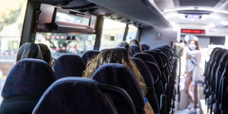 El Govern reforça els busos interurbans davant l’augment de demanda per les incidències ferroviàries