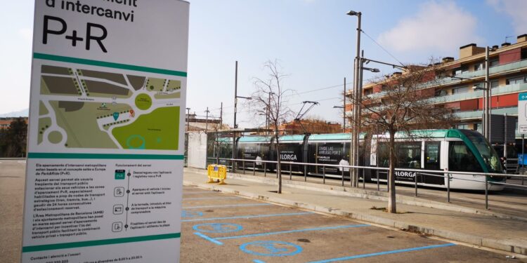 L’Àrea Metropolitana adequa l’aparcament a les noves necessitats de mobilitat i habitatge