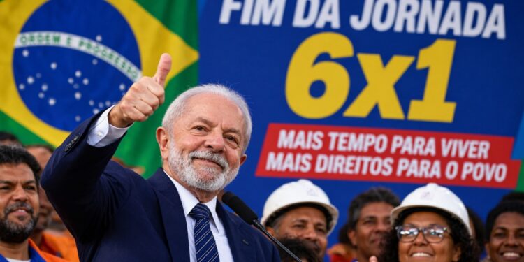 El final de la jornada 6×1 situa Lula al centre del debat electoral brasiler