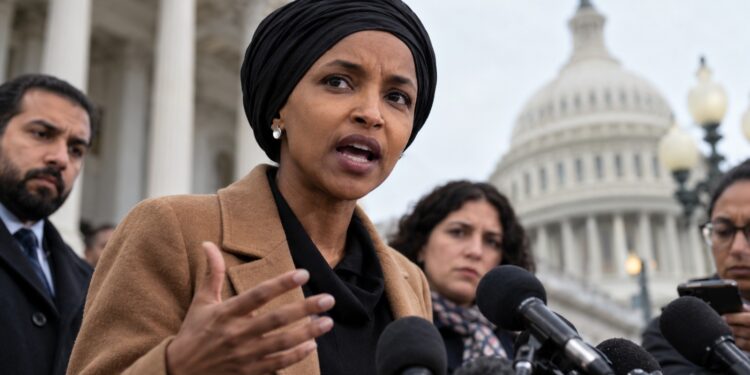 Ilhan Omar denuncia irregularitats en l’escorcoll del seu domicili i exigeix recuperar les seves pertinences